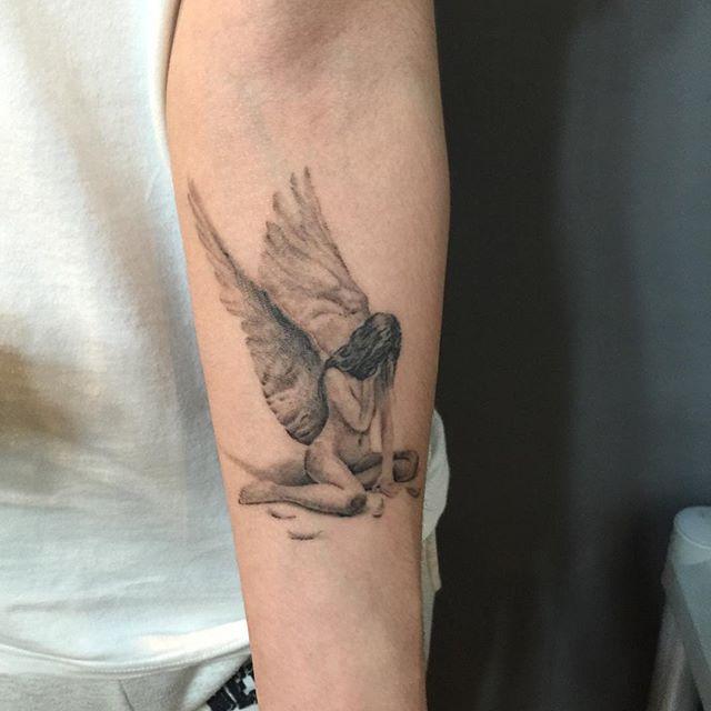 tatuaje brazo de hombre 1181