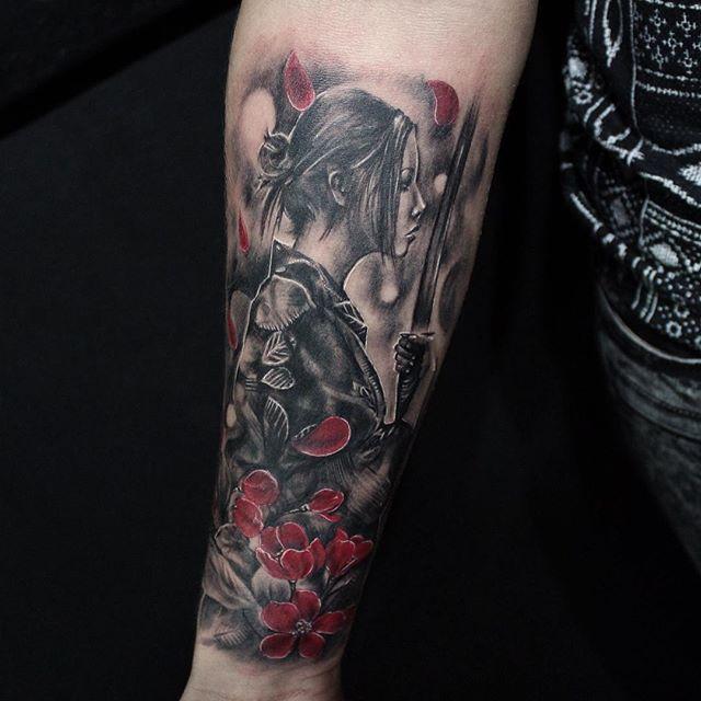 tatuaje brazo de hombre 121