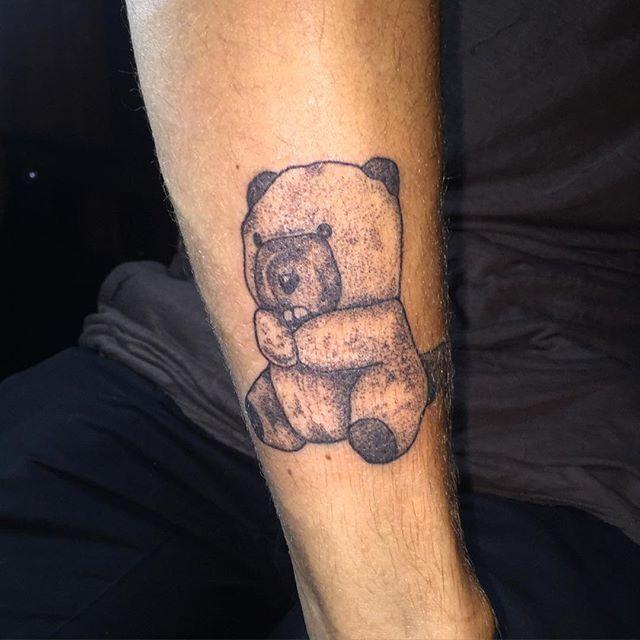 tatuaje brazo de hombre 201