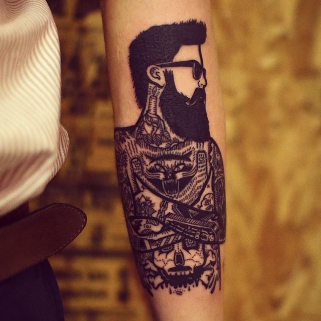 tatuaje brazo de hombre 431