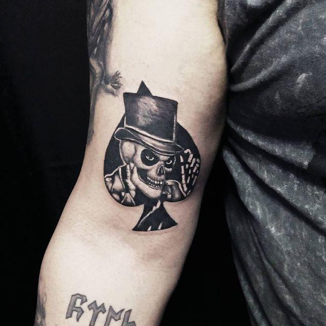 tatuaje brazo de hombre 61
