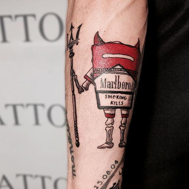 tatuaje brazo de hombre 891