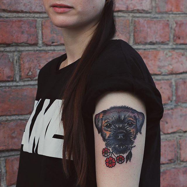tatuaje brazo de mujer 01
