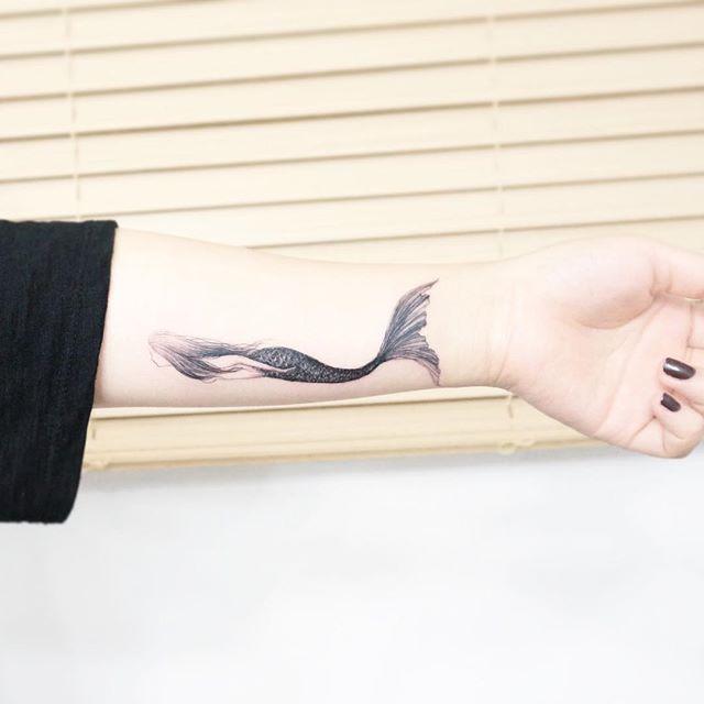 tatuaje brazo de mujer 1141