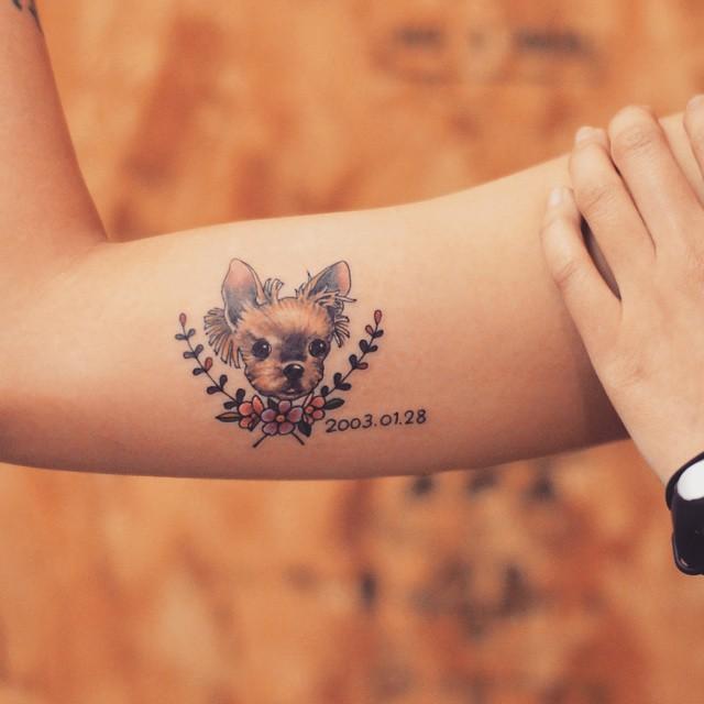 tatuaje brazo de mujer 201