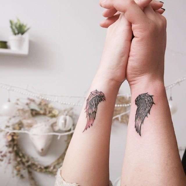 tatuaje brazo de mujer 251