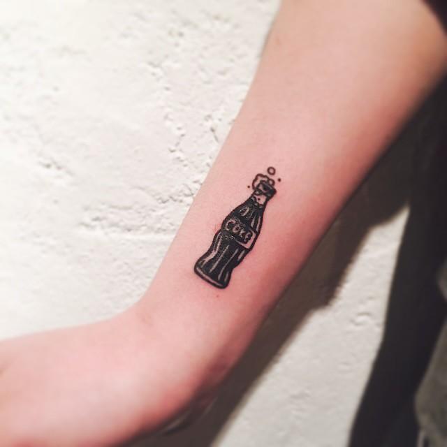 tatuaje brazo de mujer 301