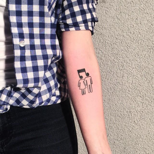 tatuaje brazo de mujer 321
