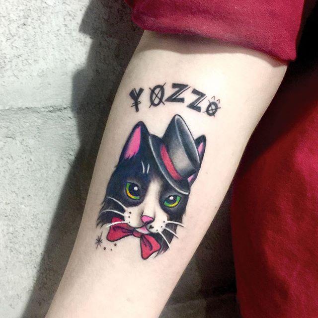 tatuaje brazo de mujer 331