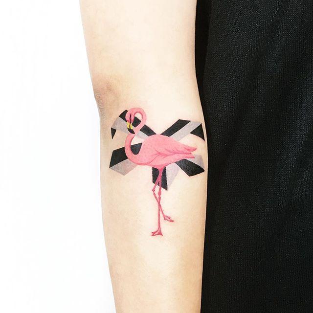 tatuaje brazo de mujer 491
