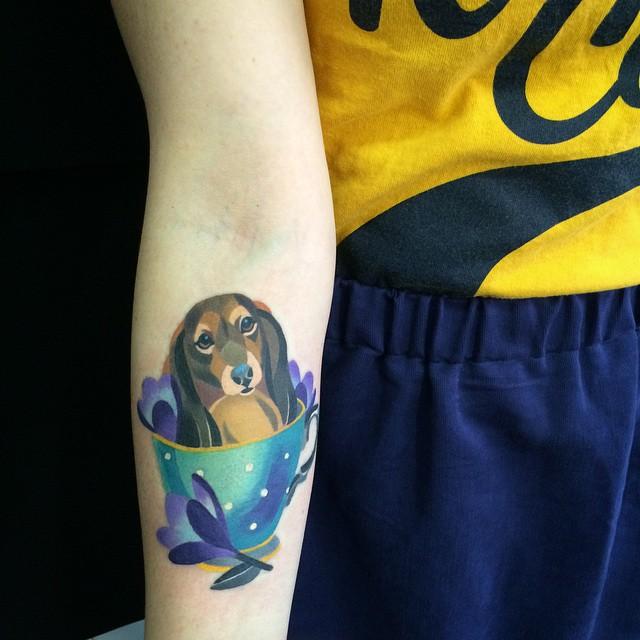 tatuaje brazo de mujer 571