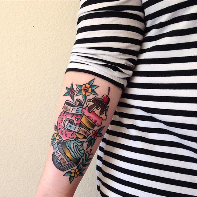tatuaje brazo de mujer 641