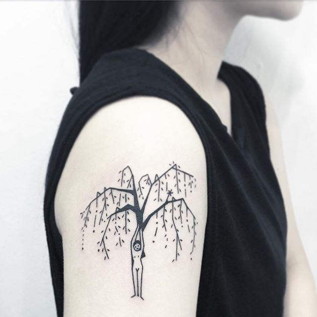 tatuaje brazo de mujer 921
