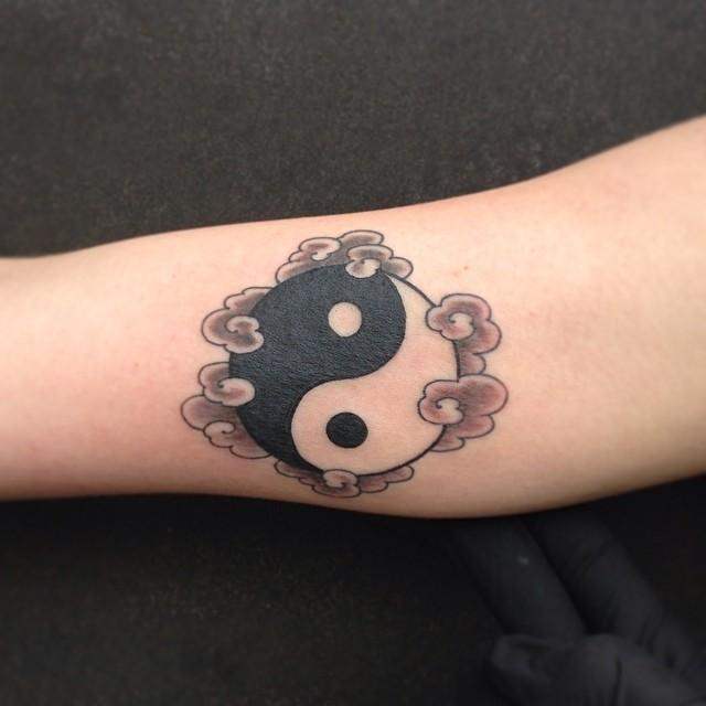 tatuaje yin y yang 01