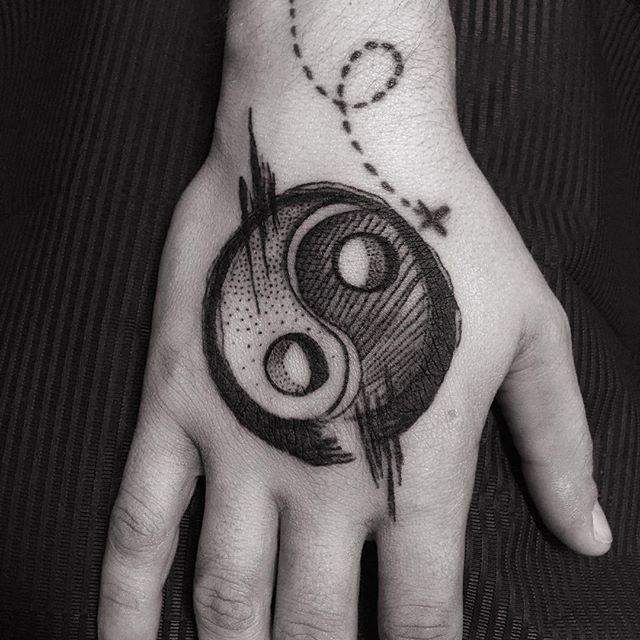 tatuaje yin y yang 611
