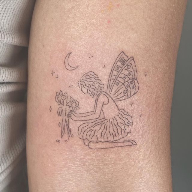 tattoo femenino con una hada 16