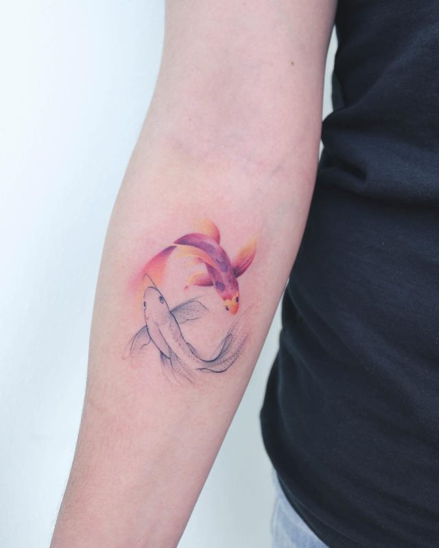 tattoo femenino de carpa 13