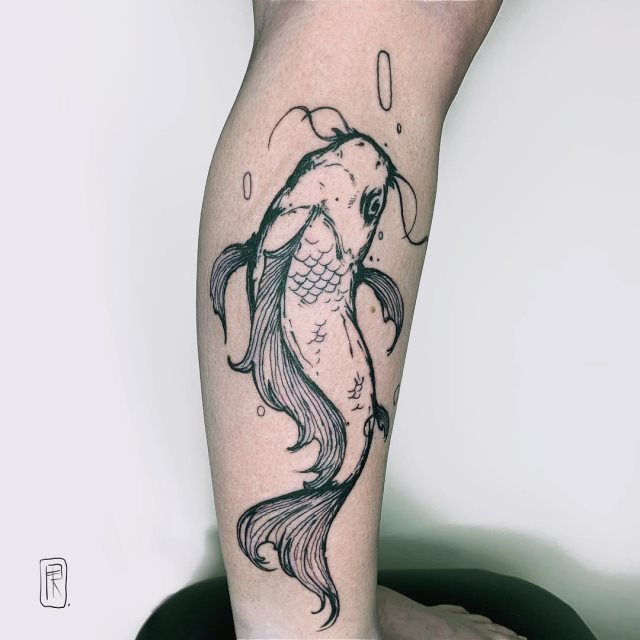tattoo femenino de carpa 37