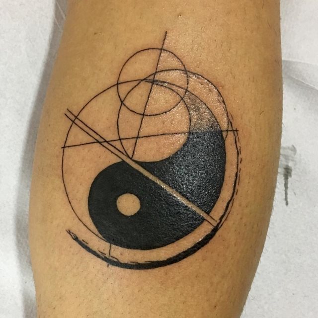 tattoo femenino del yin y yang 19