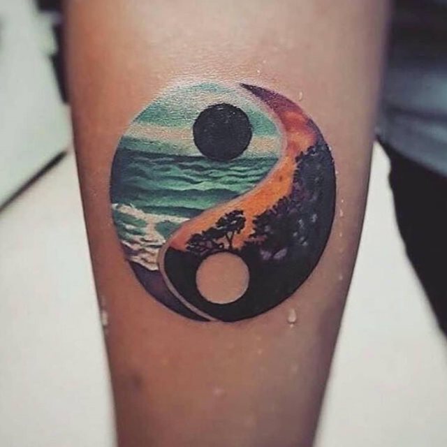 tattoo femenino del yin y yang 26