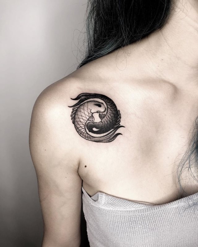 tattoo femenino del yin y yang 43