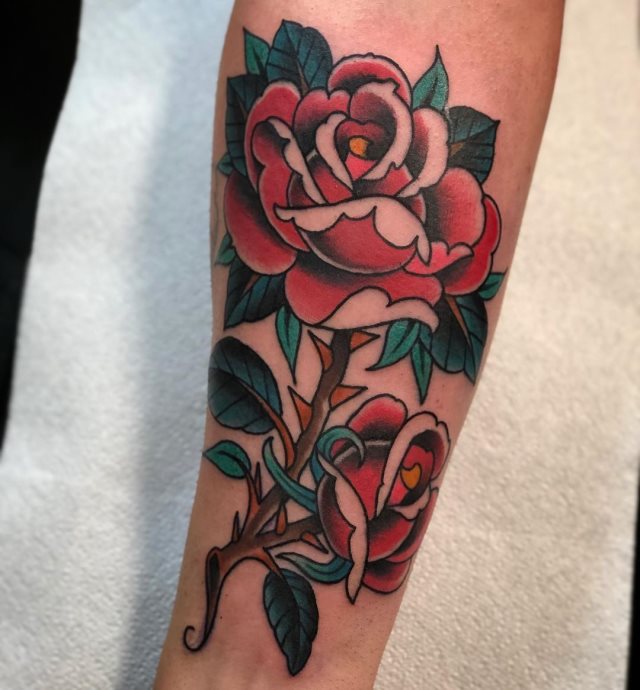 tattoo femenino flor 17