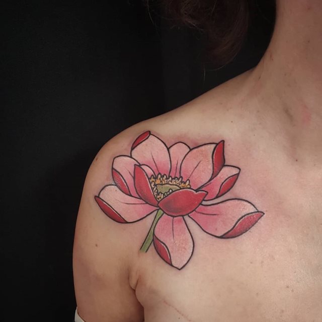 tattoo femenino flor 22
