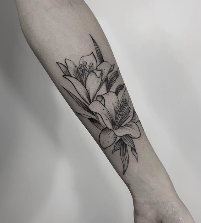 tattoo femenino flor 40