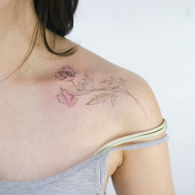 tattoo femenino flor 56