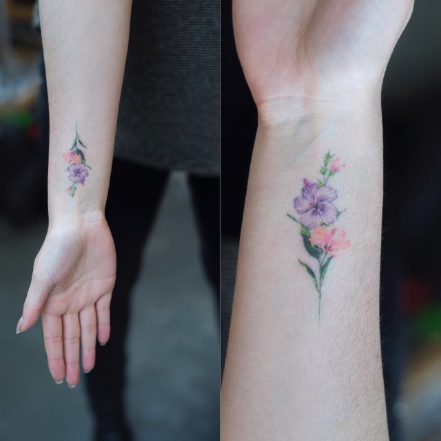 tattoo femenino flor 59
