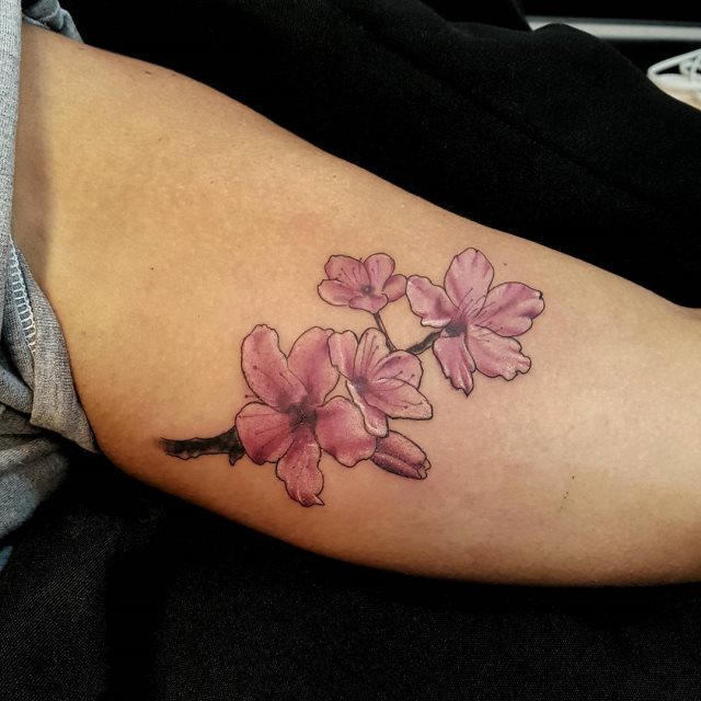 tattoo femenino flor 62