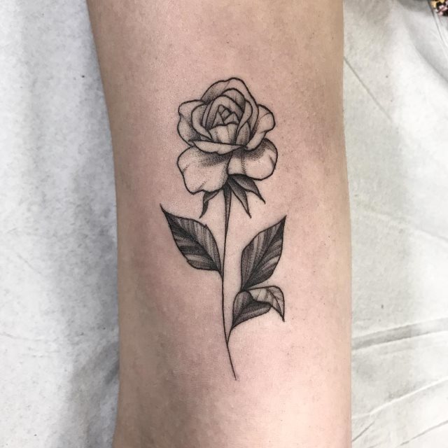 tattoo femenino flor 65