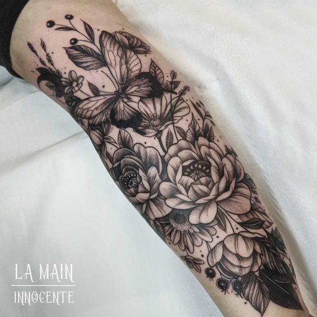 tattoo femenino flor para el brazo 03