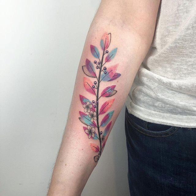 tattoo femenino flor para el brazo 59