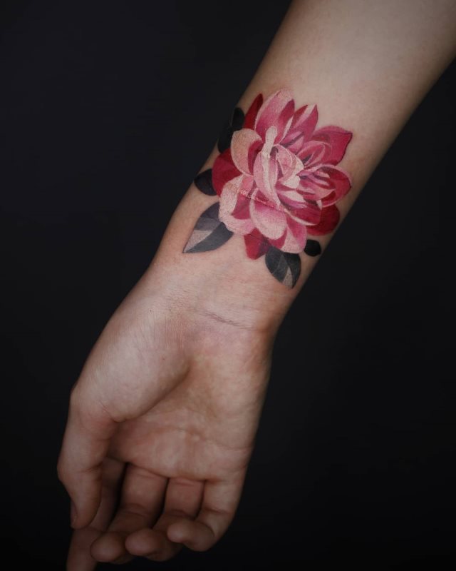 tattoo femenino flor para el brazo 97