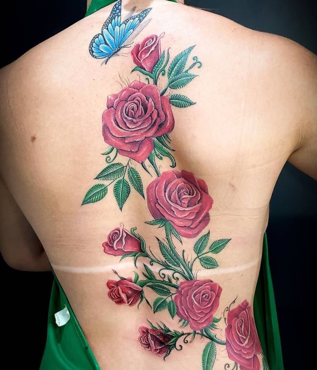 tattoo femenino flor para la espalda 36