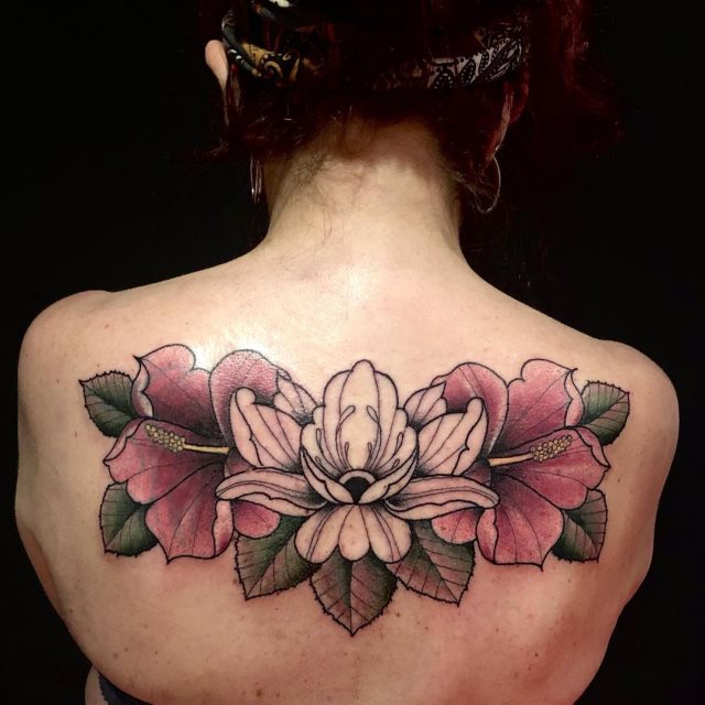 tattoo femenino flor para la espalda 67