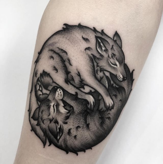 tattoo femenino lobo 05