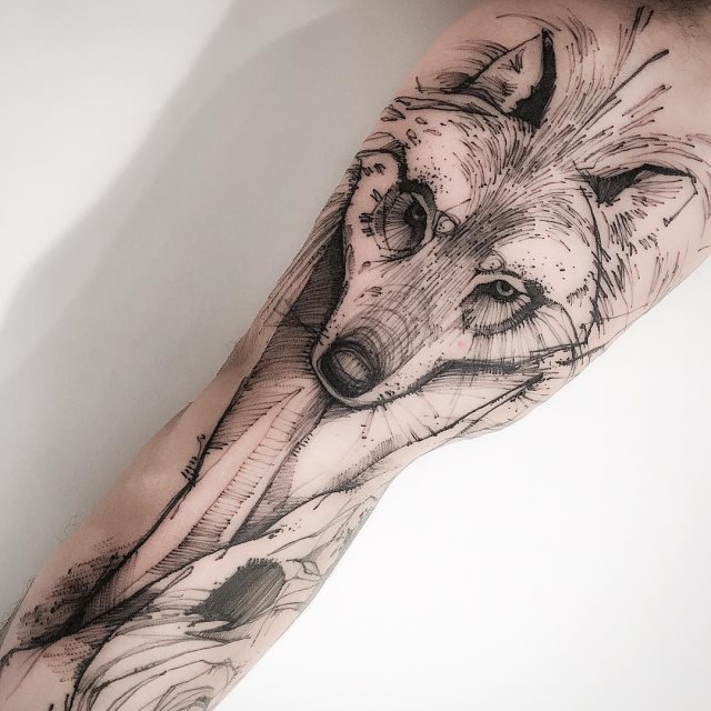 tattoo femenino lobo 13
