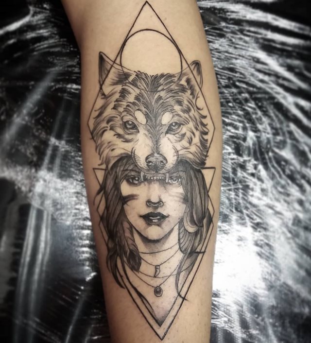 tattoo femenino lobo 40