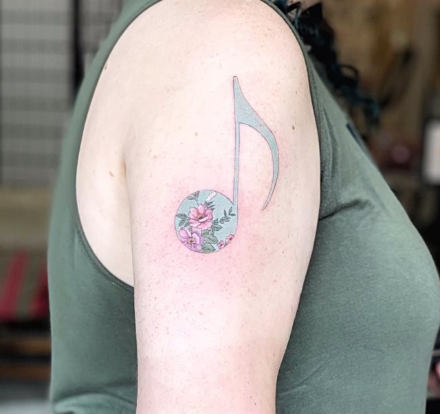tattoo femenino musical 20
