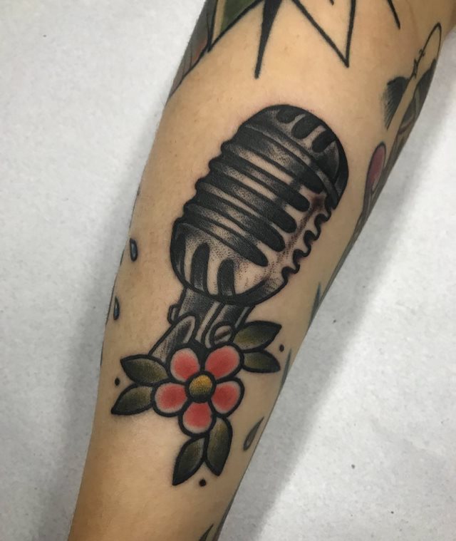 tattoo femenino musical 42