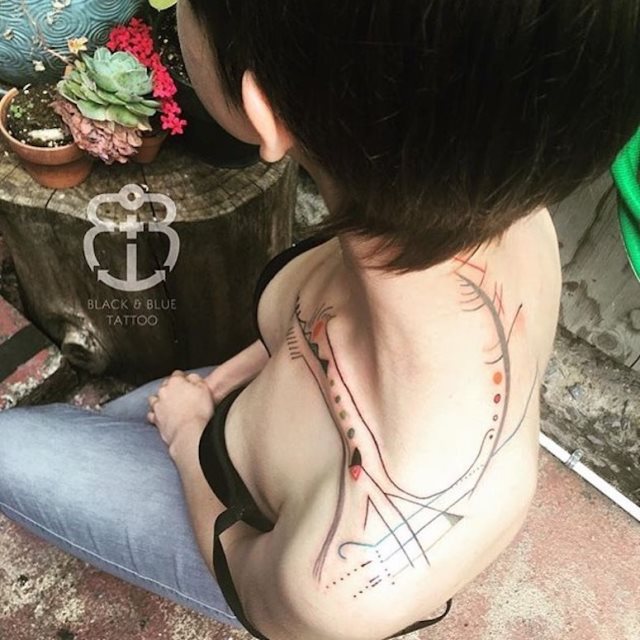 tattoo femenino para el hombro 115