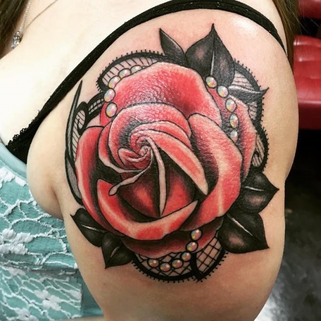 tattoo femenino para el hombro 123