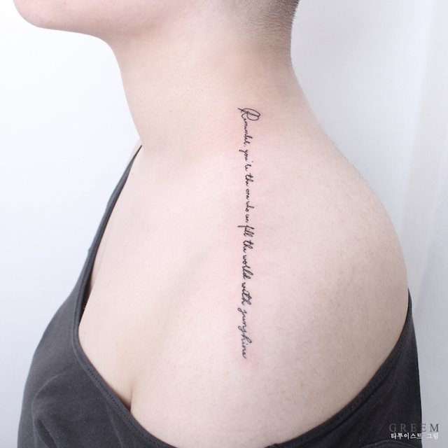 tattoo femenino para el hombro 137