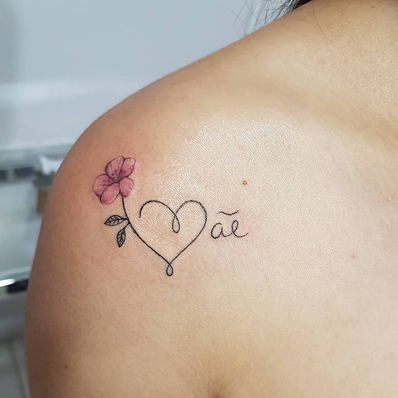 tattoo femenino para el hombro 197