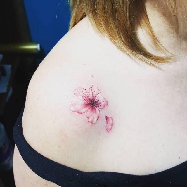 tattoo femenino para el hombro 56