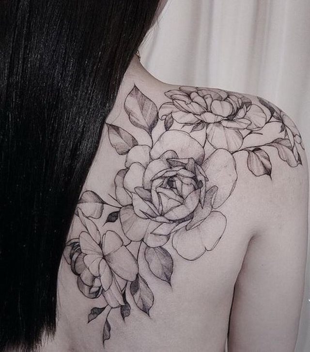 tattoo femenino para el hombro 87