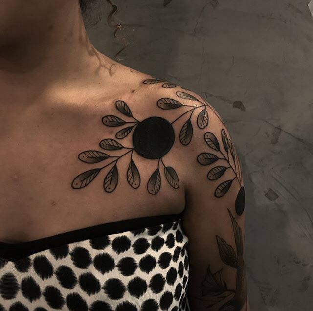 tattoo femenino para el hombro 91