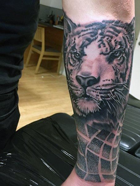 tatuaje tigre para hombre 01
